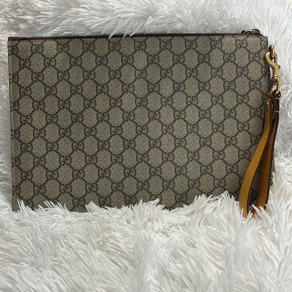 Gucci Neo Vintage GG Supreme Pouch EUC - Picture 3 of 10